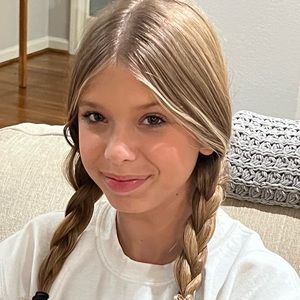 Meet your Posher, Christie